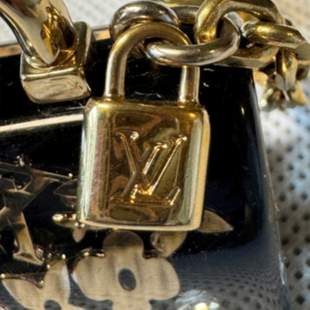 Louis Vuitton BLACK SPEEDY KEY CHAIN BAG CHARM With COA - Picture 9 of 10